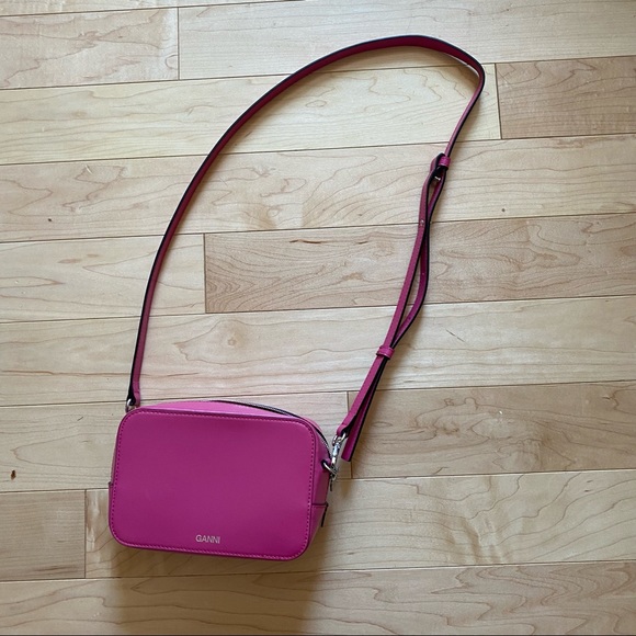 Ganni textured leather bag - Picture 10 of 11